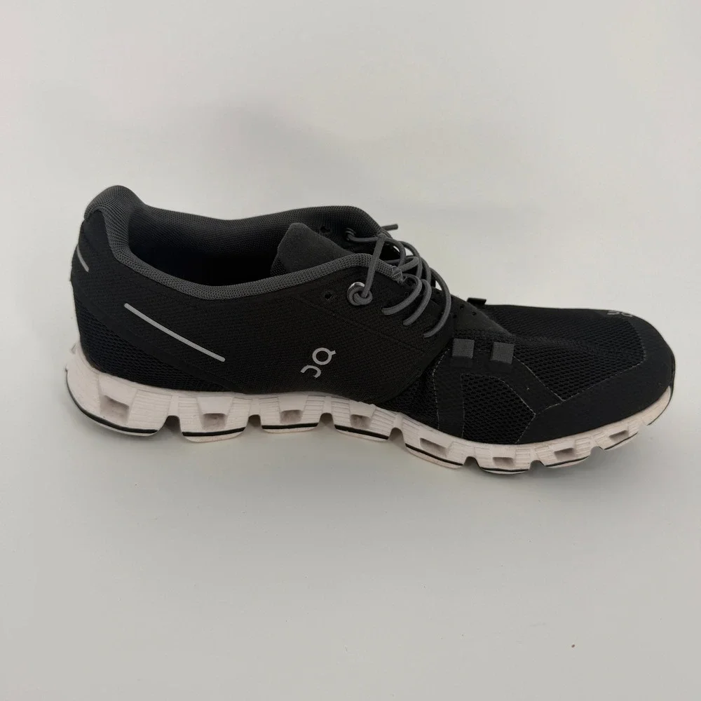 On Cloud 5 Womens Running Shoes Black White Sneakers W9 19.99511
